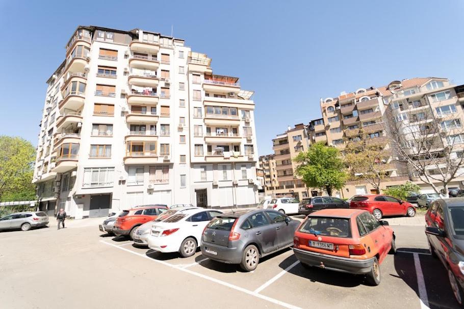 Апартамент За Гости Уют Burgas ภายนอก รูปภาพ